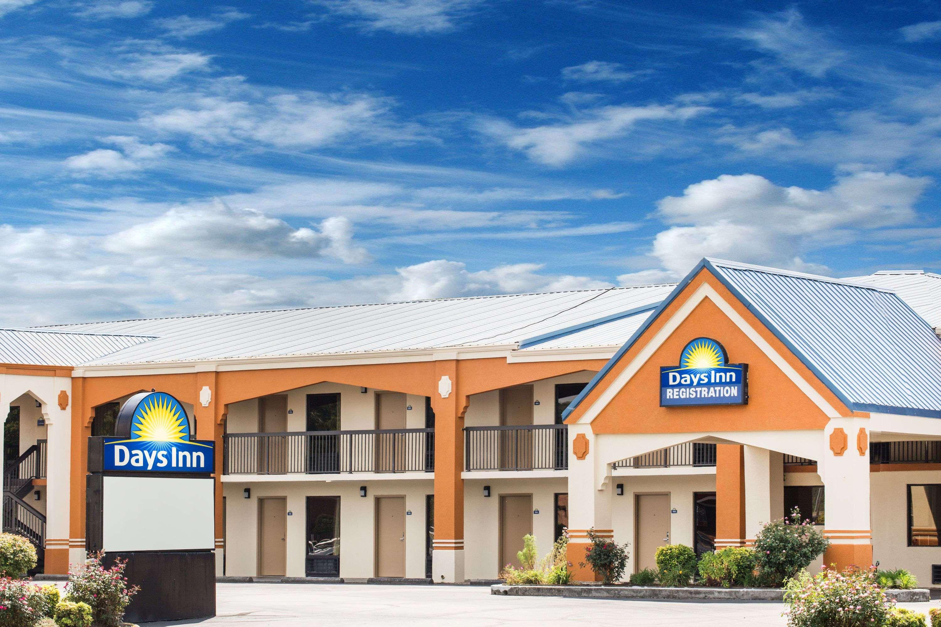Days Inn By Wyndham Athens Eksteriør billede